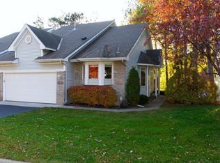 2707 Pine Ridge Dr, Anoka, MN 55303