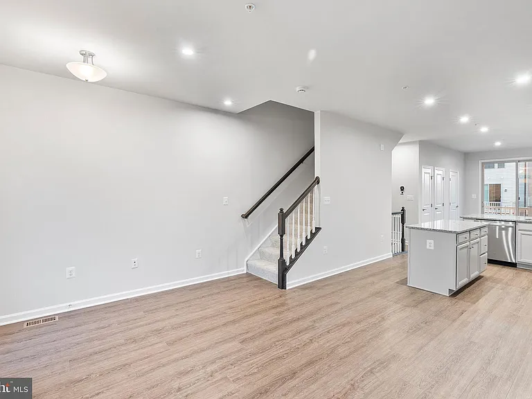 3442 Jacobs Ford Way — Photo 5