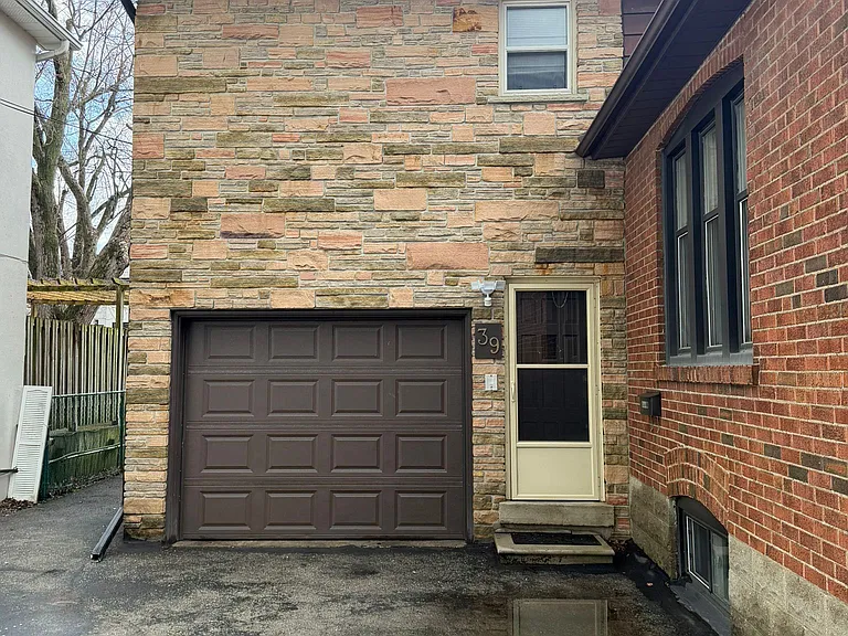 39 Johnston Ave #BSMNT — Photo 1