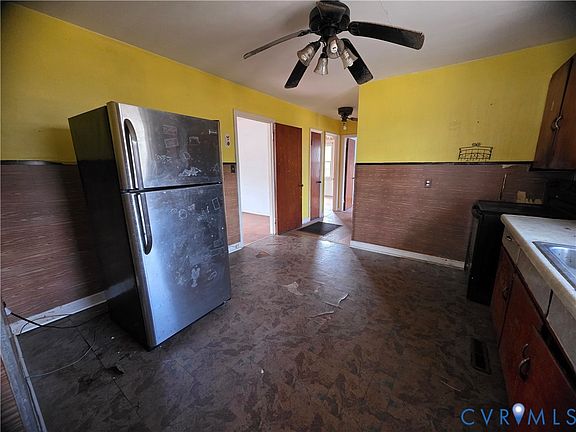 4th image of 1429 Taro Rd