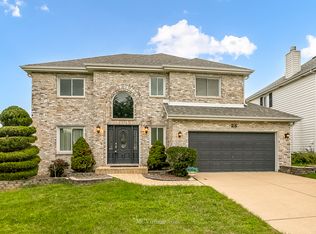 25 Falcon Pl, Westmont, IL