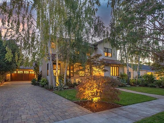5th image of 1197 Crescent Dr