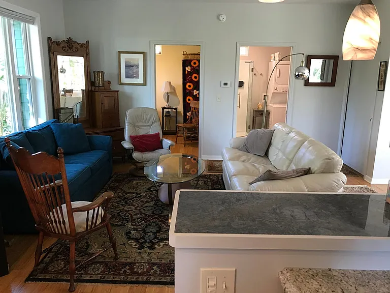 123 Avenue L — Photo 7