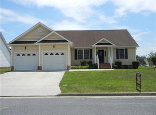 112 Briarcliffe Ct, Colonial Heights, VA 23834