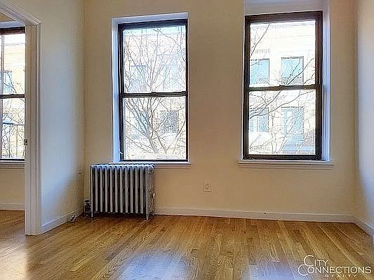 3rd image of 409 W 52nd St APT 5R