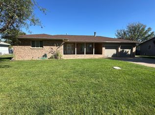 2802 Toalson Ave, Dodge City, KS 67801