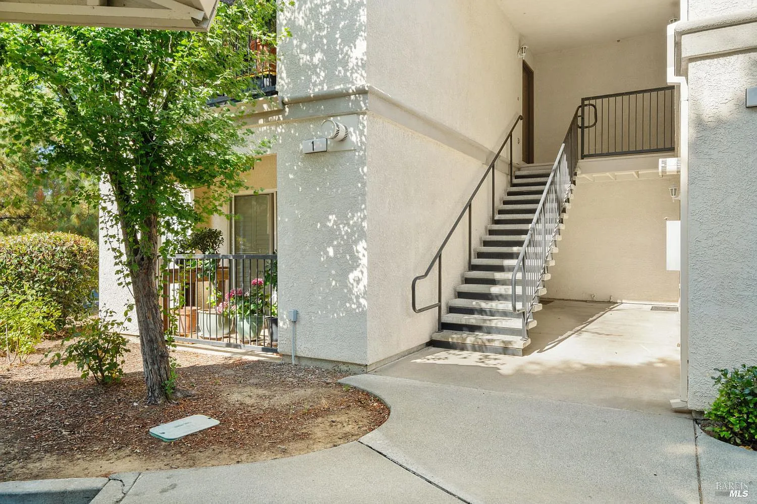 2001 Eastwood Dr APT 1 photo 1