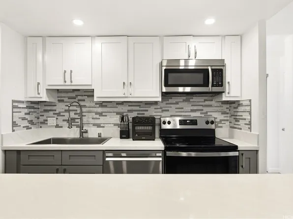 1778 Ala Moana Blvd APT 1418, Honolulu, HI 96815