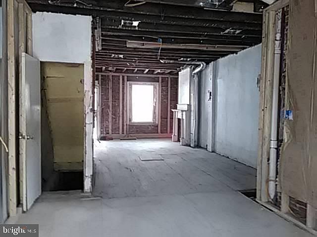 2nd image of 1406 N Hirst St