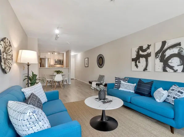 2901 Macarthur Blvd APT 304, Oakland, CA 94602