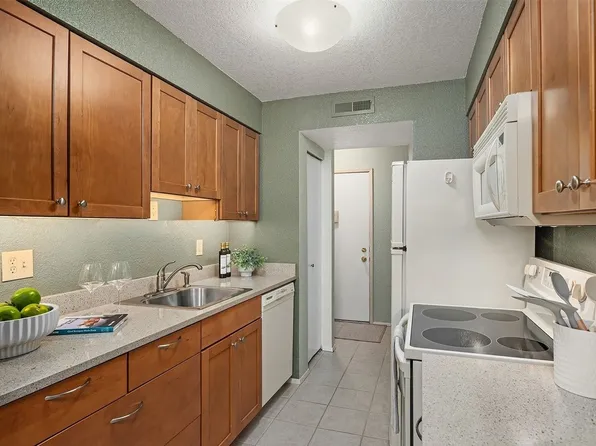16205 NE 12th Ct #71E, Bellevue, WA 98008
