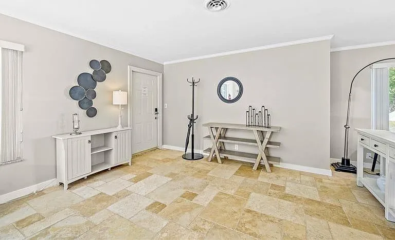 332 NW 26th Ct — Photo 28