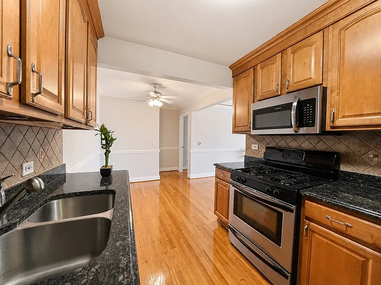 4940 N Leonard Dr #3B — Photo 14