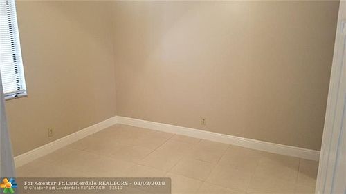 4th image of 7901 Southgate Blvd APT C8