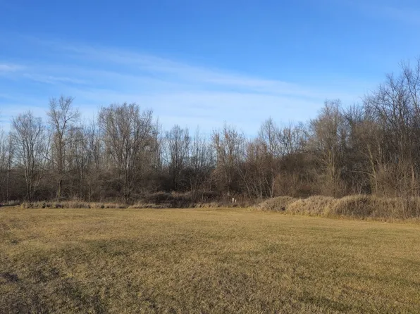 770 Cascade Dr, Marengo, IL 60152