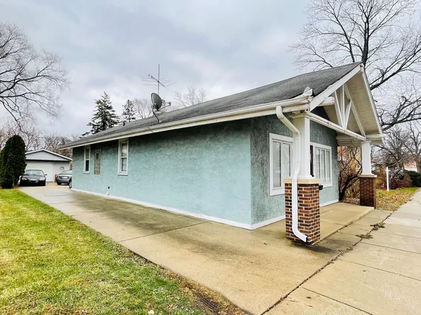 221 S York Rd, Bensenville, IL 60106