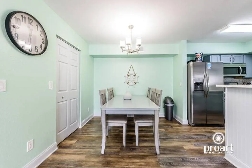 3 bed, 1254 sqft, $2,150 — Photo 3