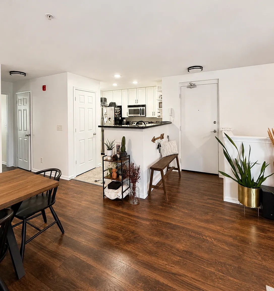 2 bed, 2.5 bath, 1437 sqft, $2,600 — Photo 3