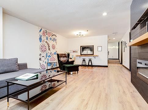1st image of 315 N Spruce St APT 105