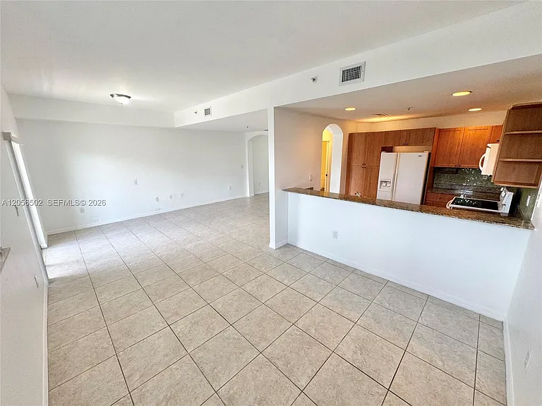 10850 NW 89th Ter #2105 — Photo 7
