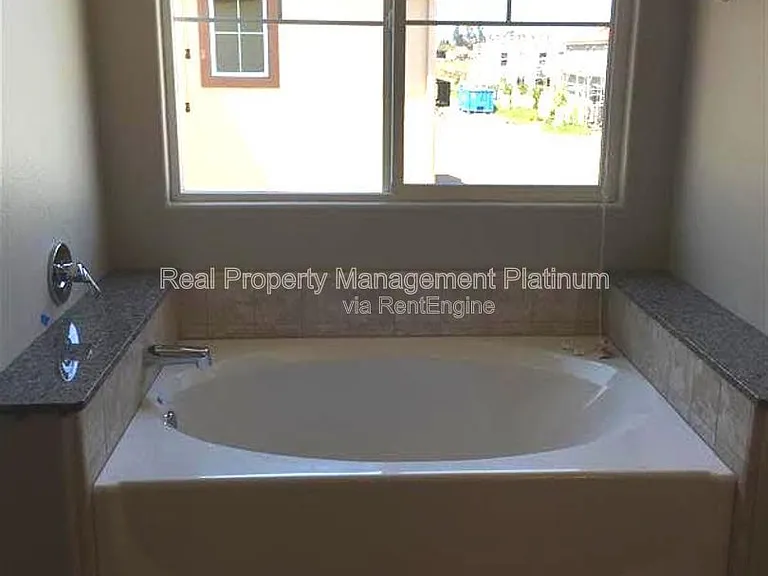 1324 Royalty Way — Photo 6