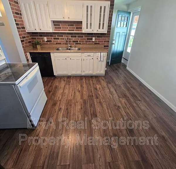 5106 Harbor Blvd — Photo 8