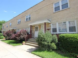 337 Wesley Ave APT F, Oak Park, IL 60302