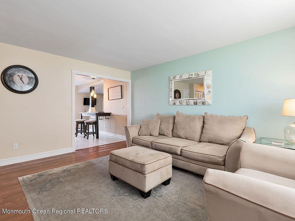 1 Hilltop Place, Hazlet, NJ 07730 Zillow