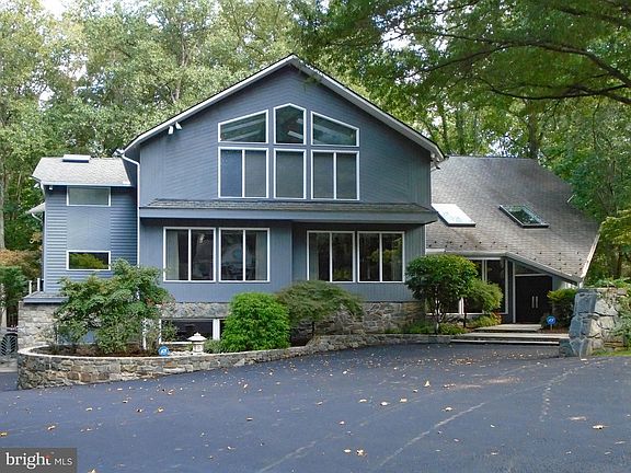 4th image of 715 Potomac Knolls Dr