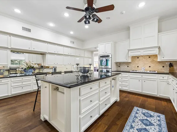 13503 Myrtlea Dr, Houston, TX 77079