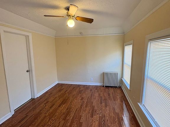 5th image of 2130 Auburn St APT 8