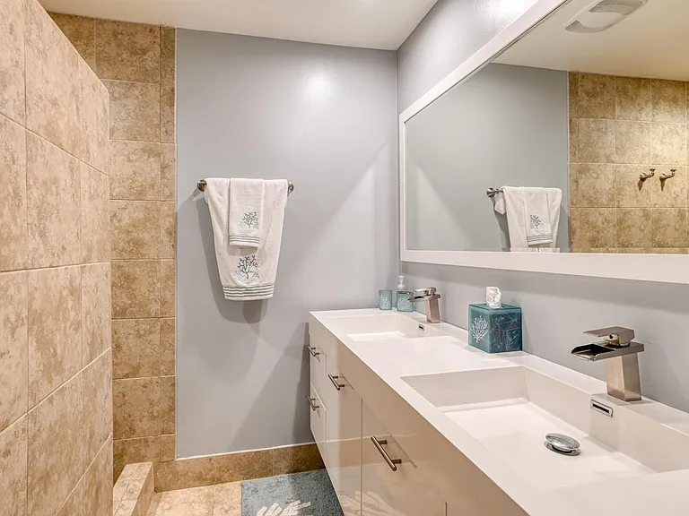 120 Sunset Harbor Way #204 — Photo 11