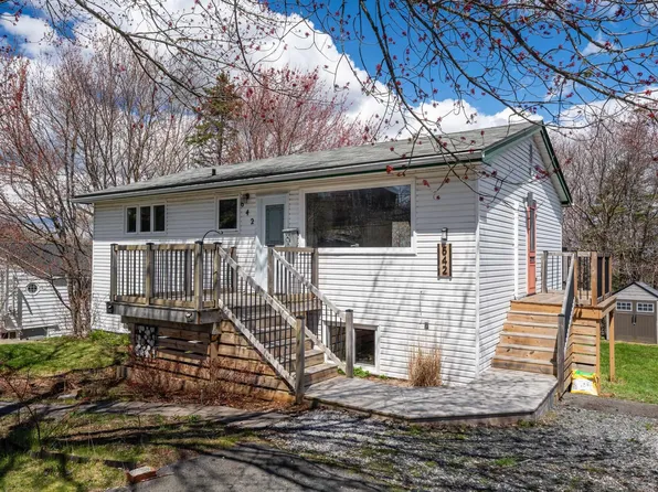 642 Herring Cove Rd, Halifax, NS B3R 1X9