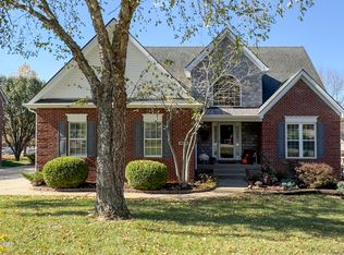 4004 Landherr Dr, Jeffersontown, KY 40299