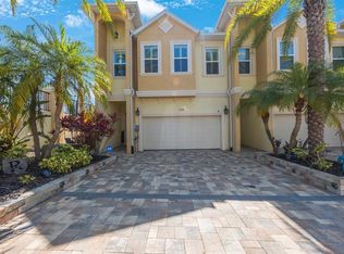 789 Grand Cypress Ln, Tarpon Springs, FL 34689