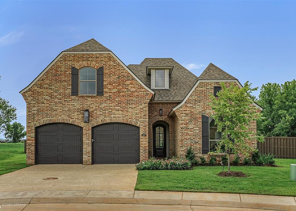 1st image of 147 Arbor Pl