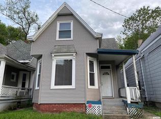 916 W Russell St, Peoria, IL 61606