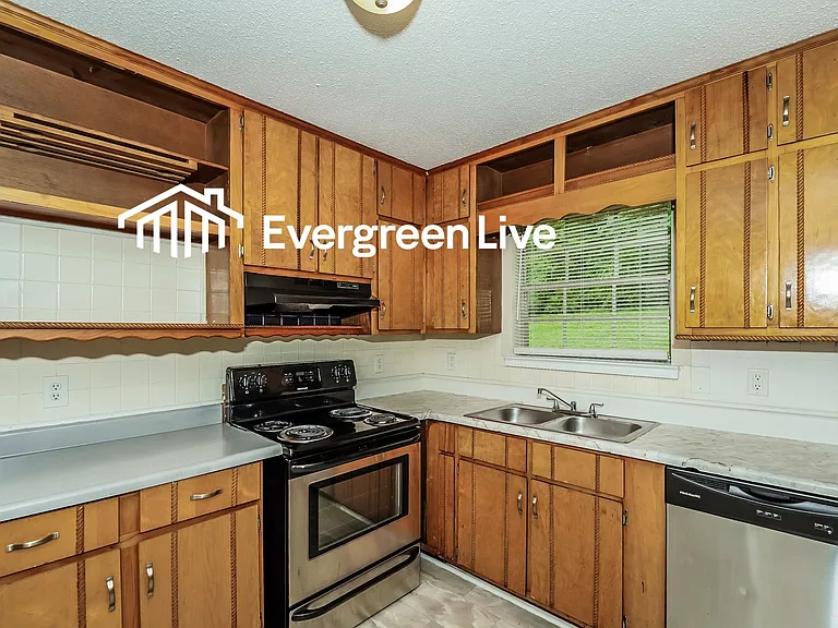 2120 Tall Oak Cir — Photo 5