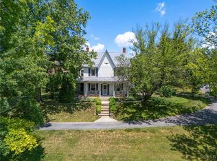 6355 Country Rd, New Tripoli, PA 18066