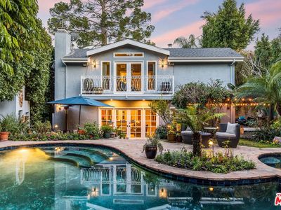 14051 Roblar Rd, Sherman Oaks, CA, 91423