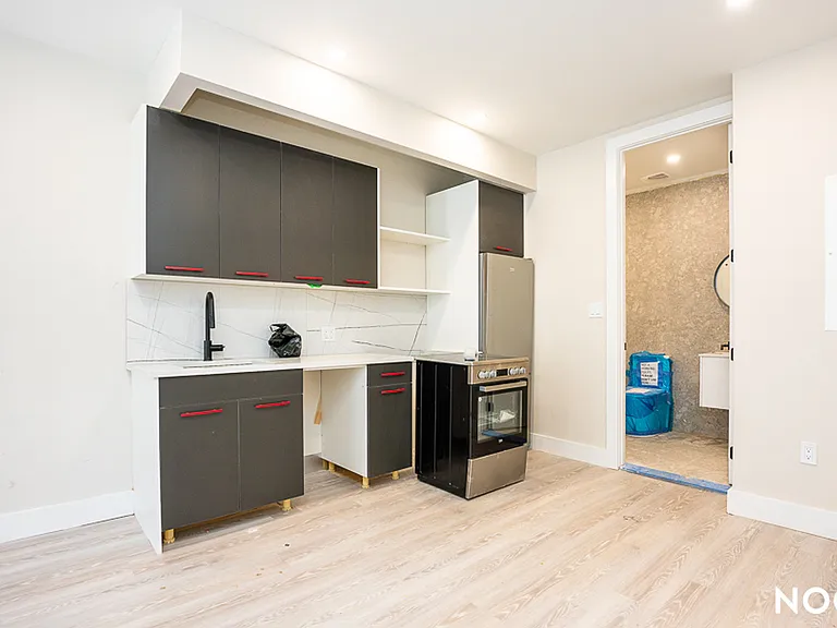 373 Knickerbocker Ave #2D — Photo 4