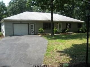 1813 Cherry Run Rd, Hedgesville, WV 25427