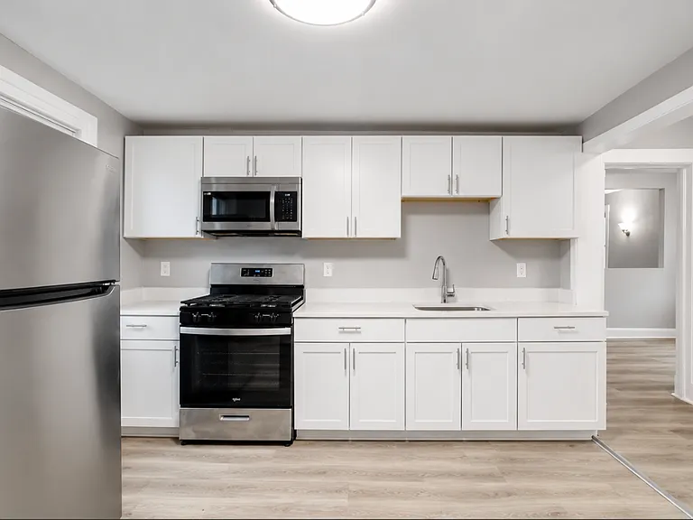 5 Homeland Ave — Photo 16