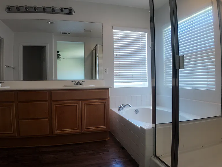 1328 Landmark Ln — Photo 28