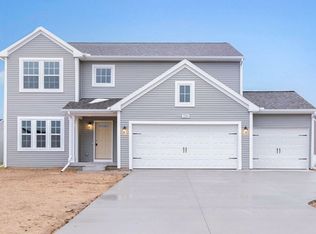 1910 Sunshine Path, Holt, MI 48842