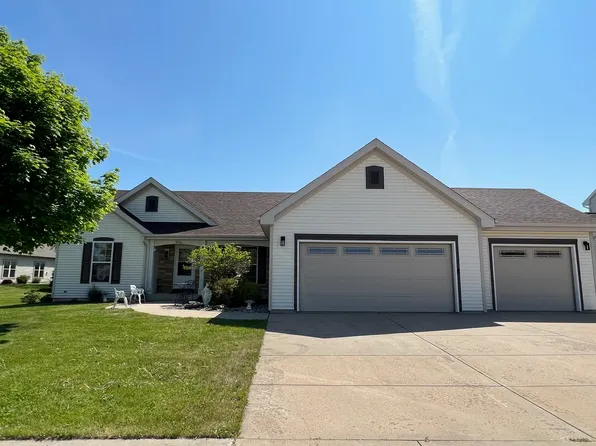 5018 N Cherryvale Ave, Appleton, WI 54913