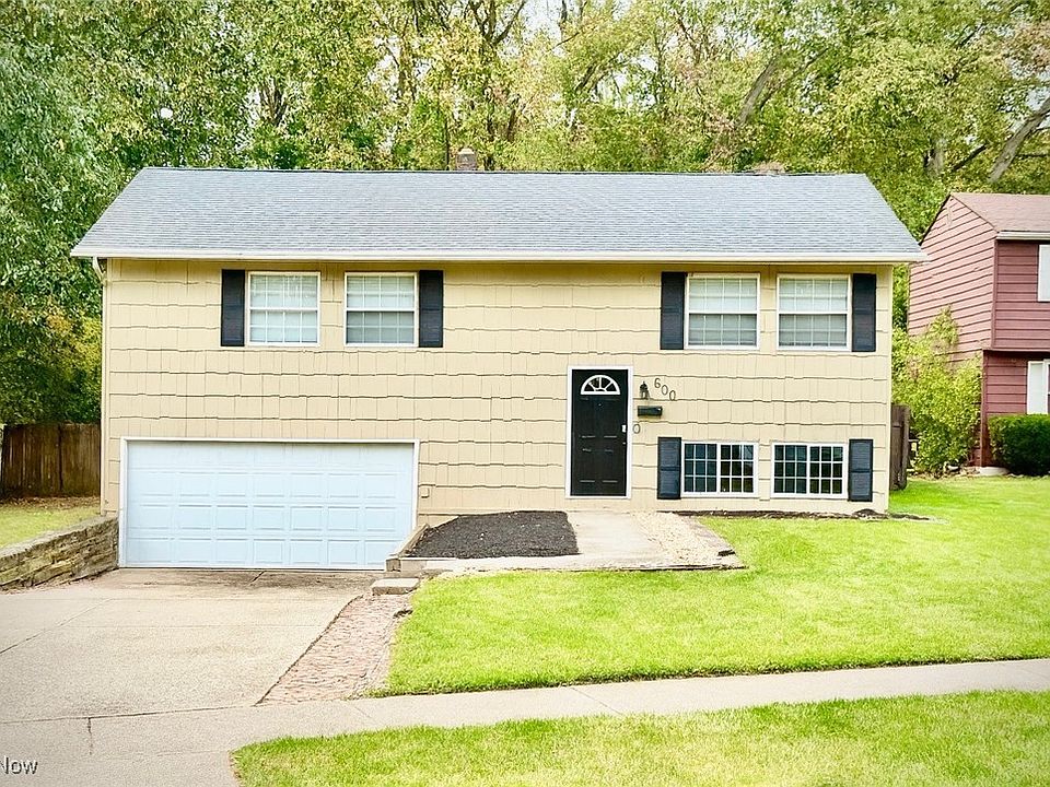 1st image of 600 Silver Meadows Dr
