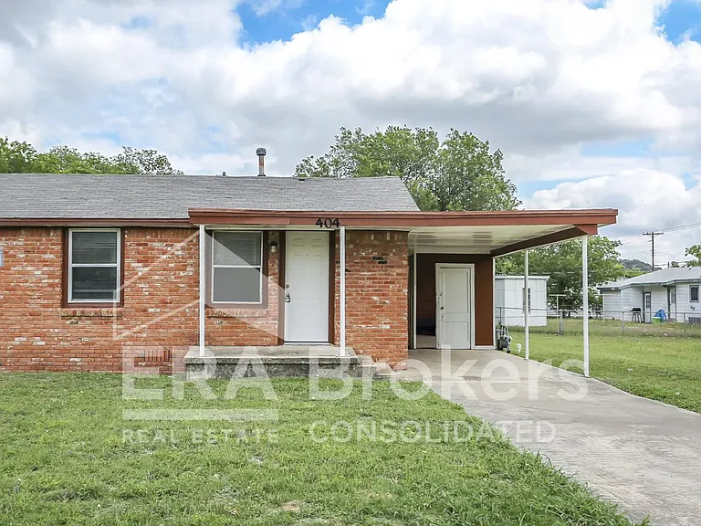 404 Hill St #A — Photo 2