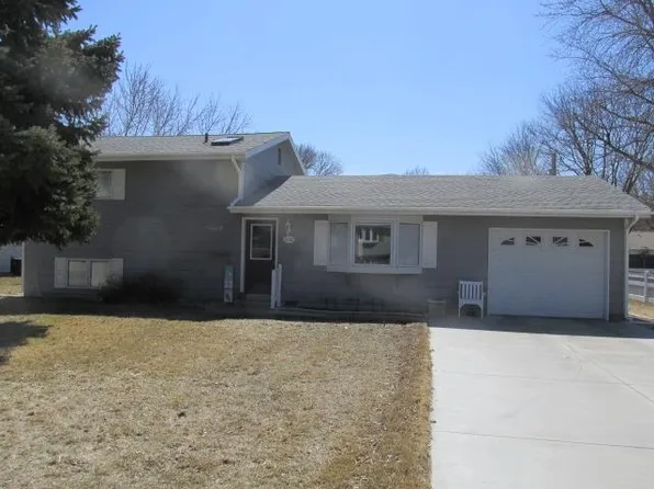 2647 Northaven Dr, Gothenburg, NE 69138