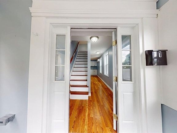 4th image of 6 Spruce St